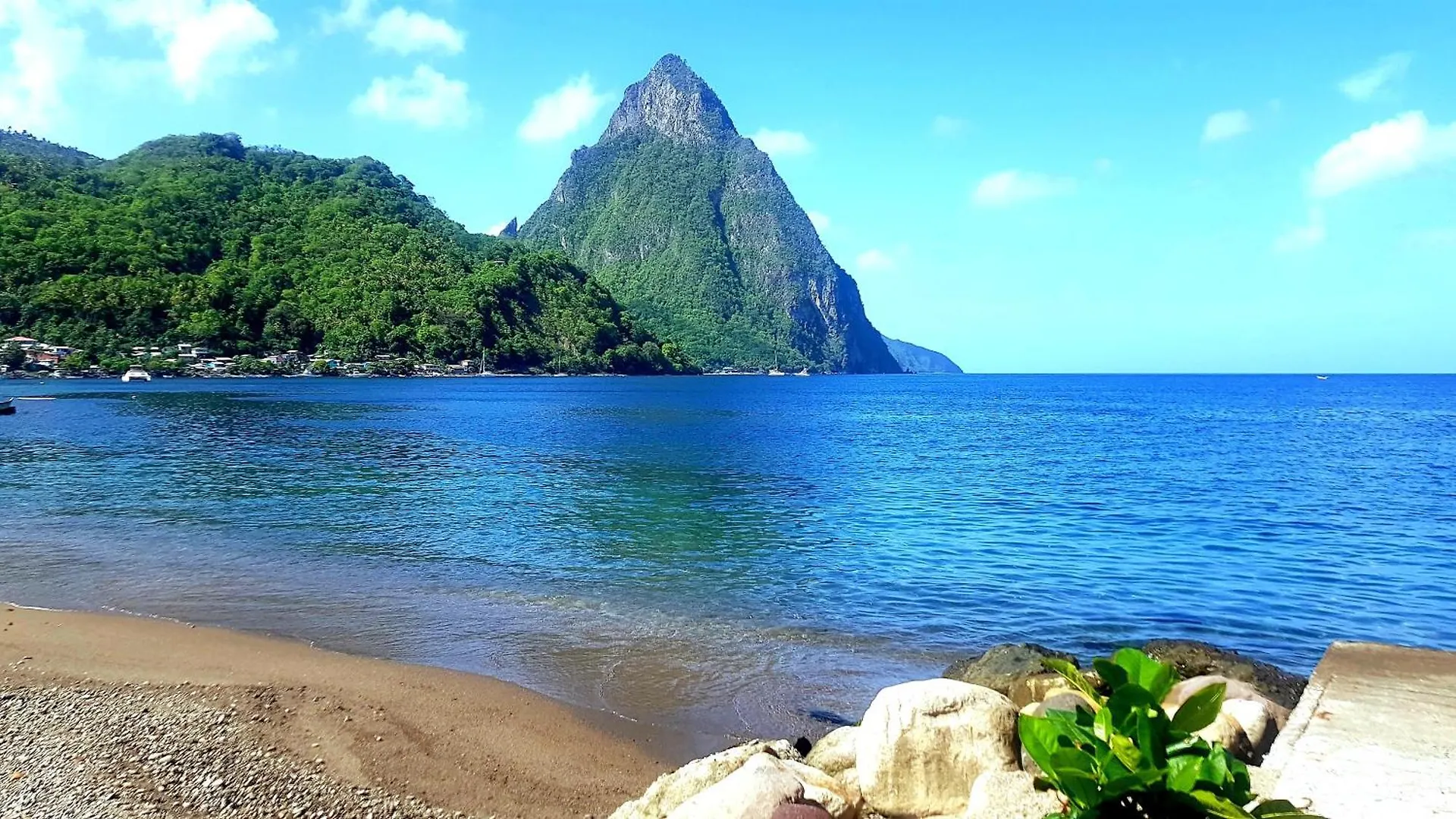 The Suite Spot Apartment - Private Paradise Stay Soufrière