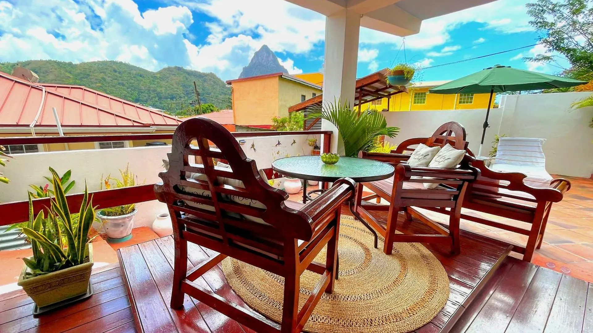 The Suite Spot Apartment - Private Paradise Stay Soufrière